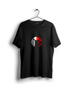 Pokemon : Pikachu In Pokeball T-shirt